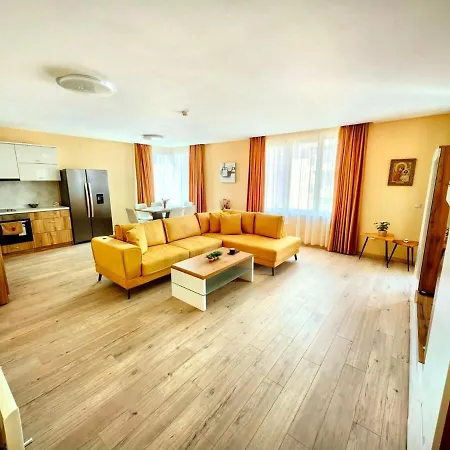The Azure Haven 2br By The Sea Apartment *