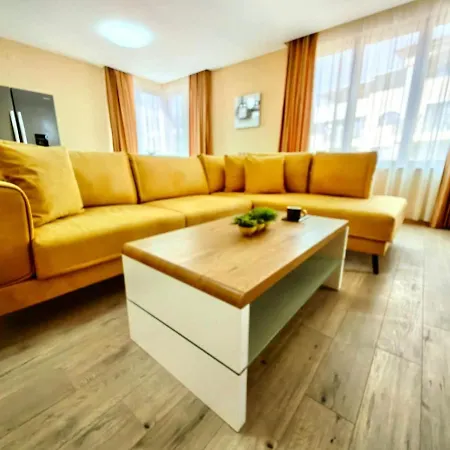 The Azure Haven 2br By The Sea Apartment *
